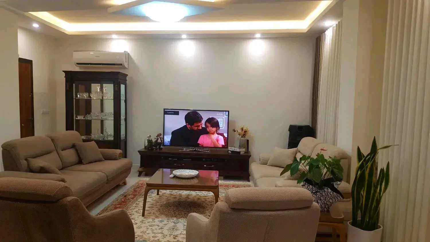 فروش آپارتمان ۸۶ متری ۲ خوابه در پستک